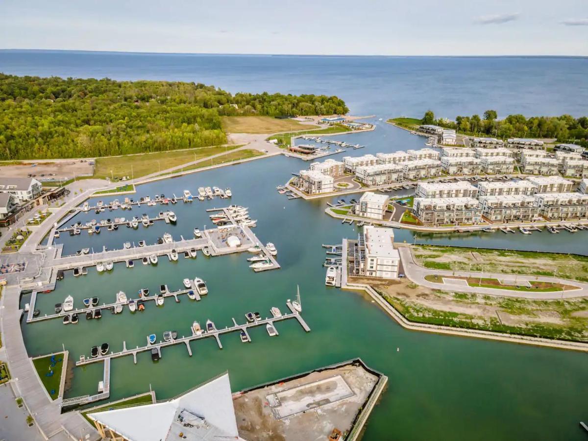 Pet Friendly Condos At Friday Harbour Innisfil Eksteriør billede