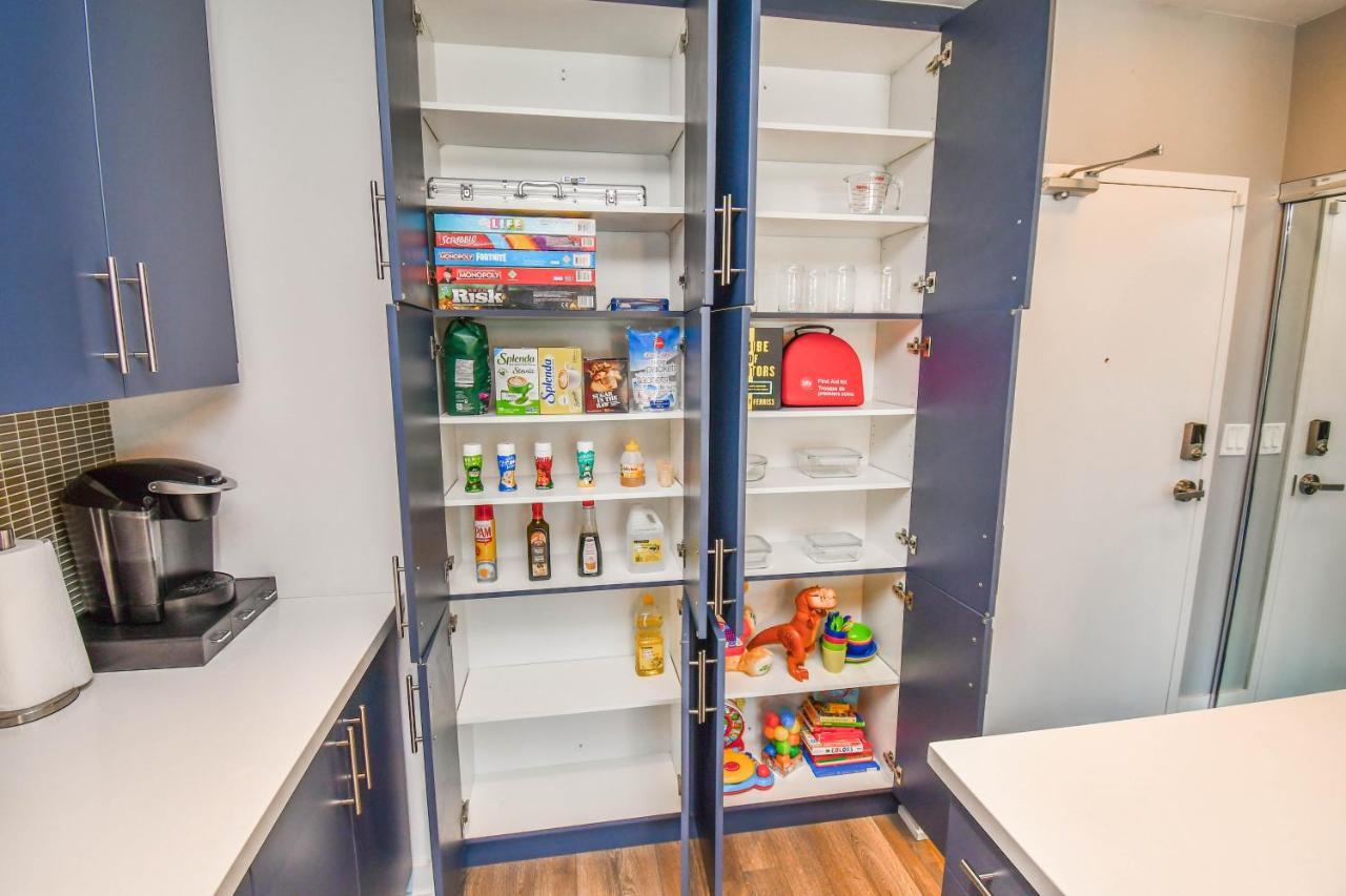Pet Friendly Condos At Friday Harbour Innisfil Eksteriør billede